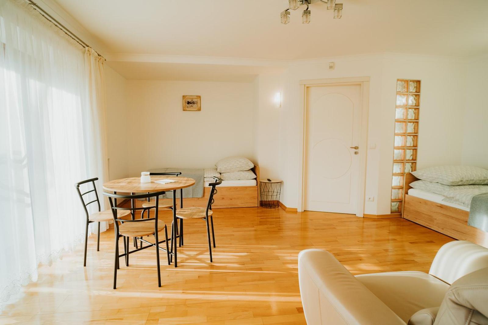 Apartamenty Pod Dzwonkiem Wadowice Buitenkant foto