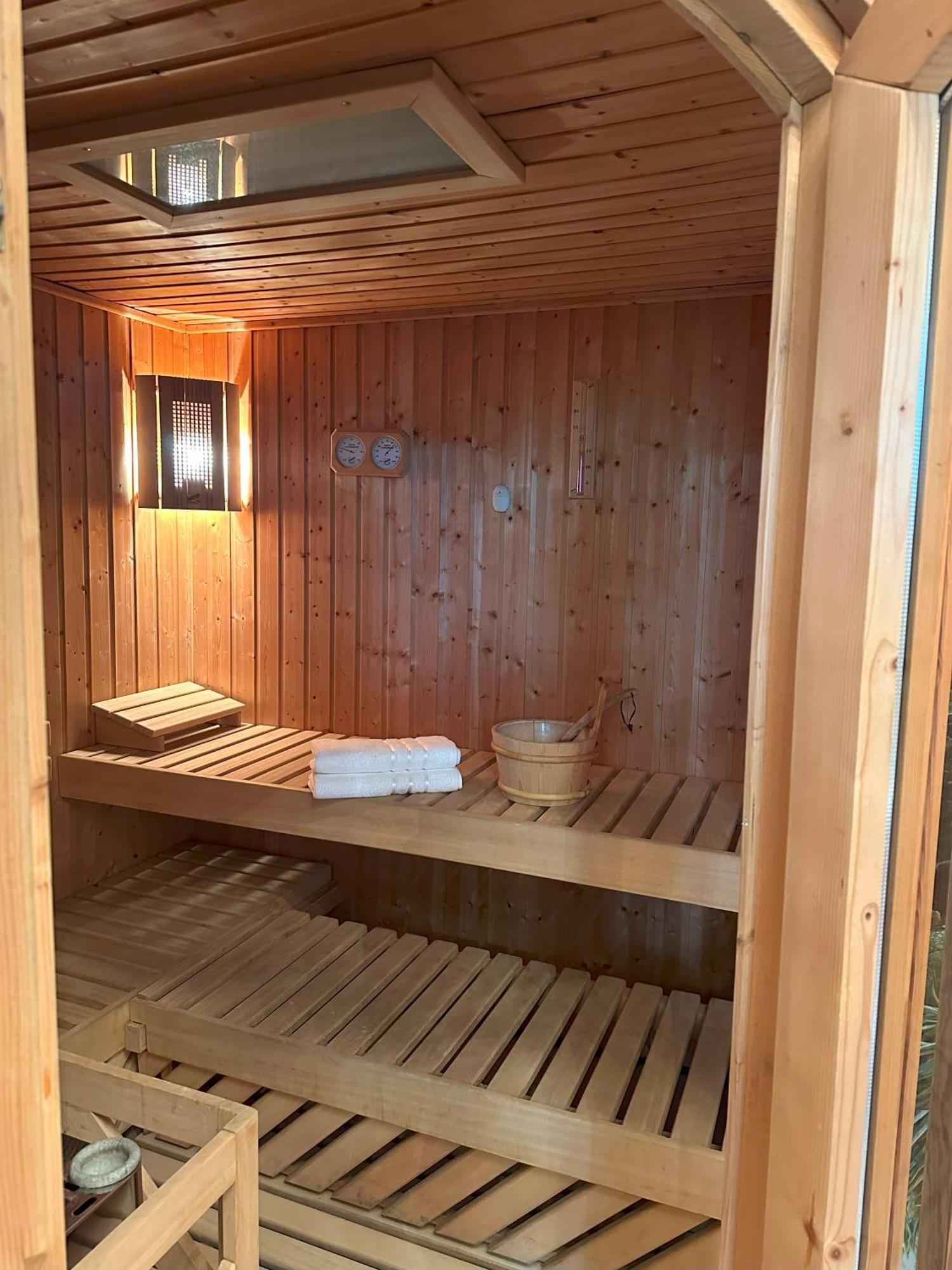 Apartamenty Pod Dzwonkiem Wadowice Buitenkant foto